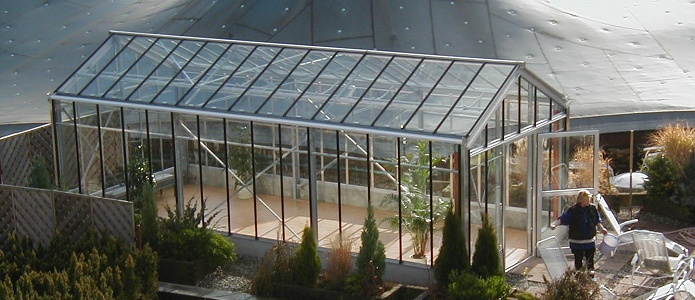 Freistehendes Gewächshaus, Anthrazit-Glaskonstruktion